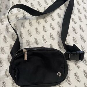 Lululemon everyday belt bag